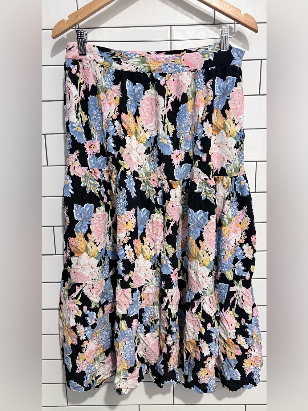 Rachel Zoe Navy/PinkFloral Tiered Bohemian Maxi Skirt M - Picture 3 of 6